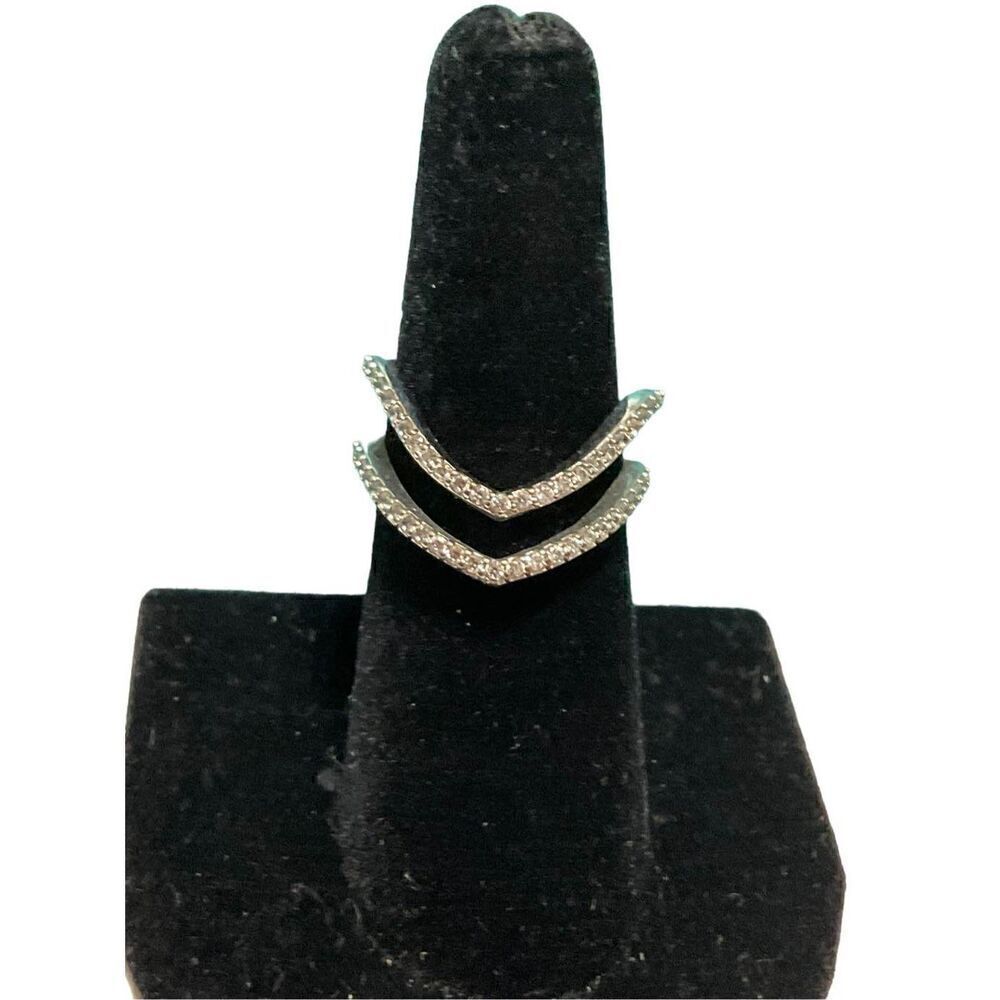 Modern CZ ring - Picture 15 of 16
